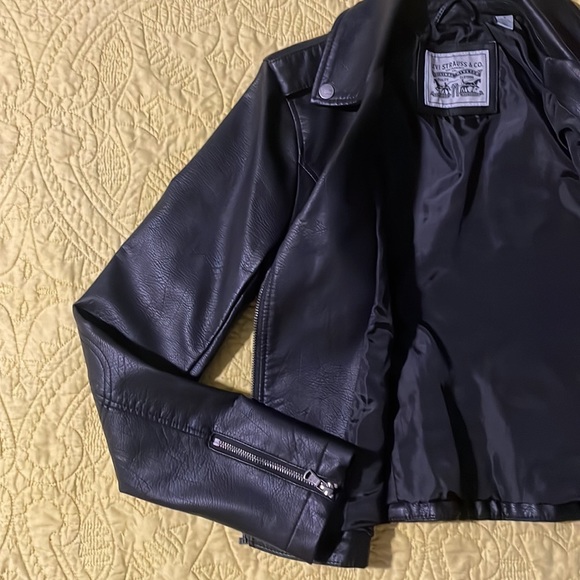 Levi’s faux leather jacket - Picture 5 of 5